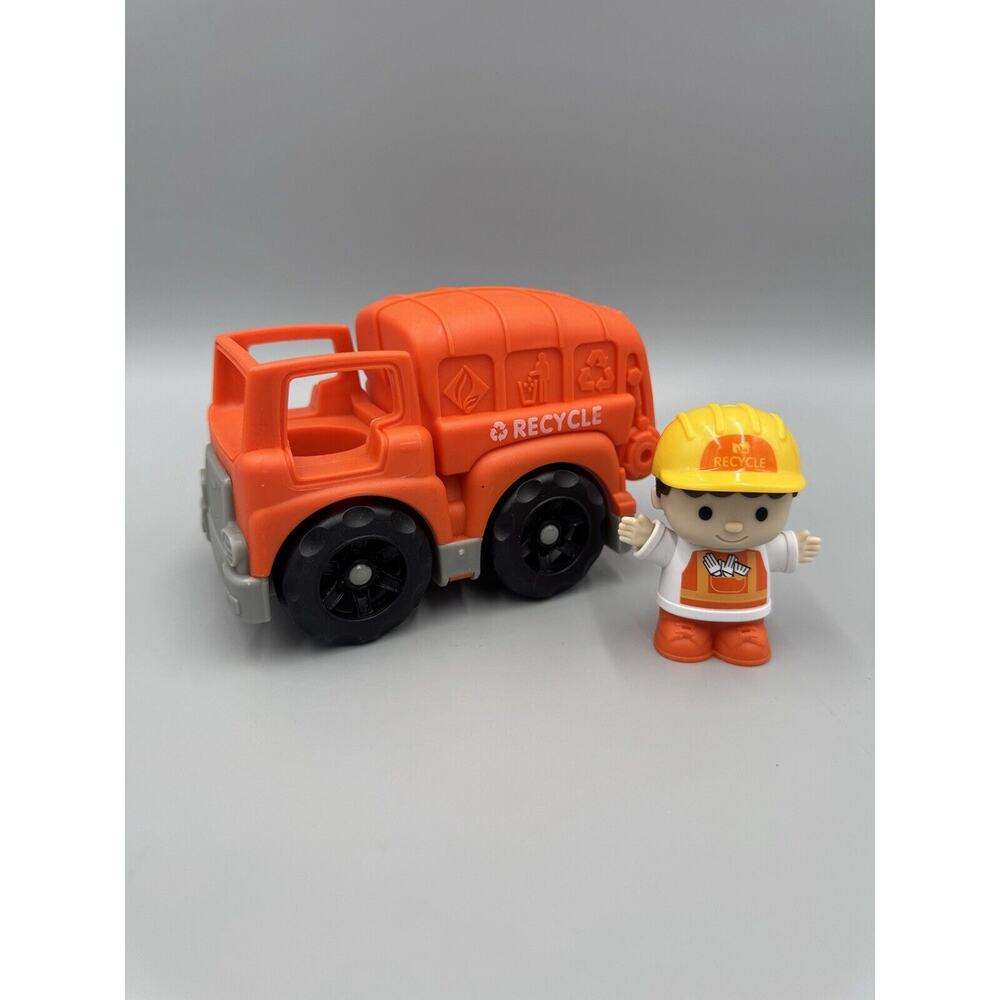 PLAY Plastic Wheels Recycle Truck Vehicle W/ Worker